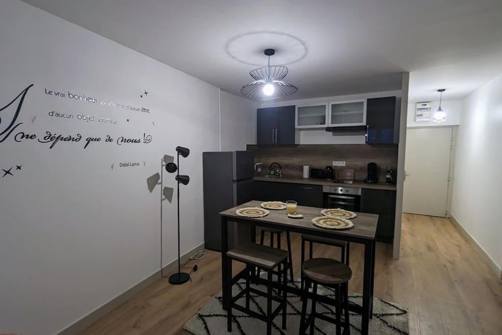 Zen Home - Appartement Jusqu'A 4 Voyageurs Nantua Esterno foto